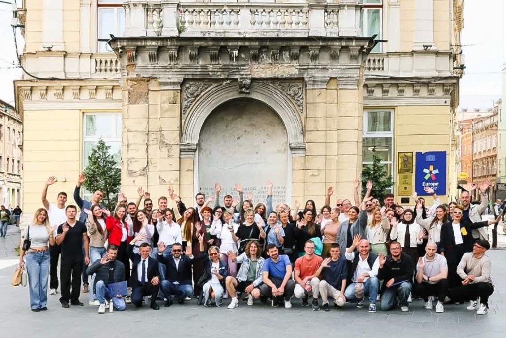 Visočani, Mirza Valjevac i Sedina Zimić, učestvovali na “Future is the EU” – Youth Summit