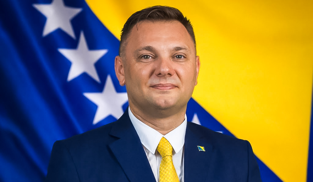 SRETAN ROĐENDAN ADNANU MURATOVIĆU – Visoko.org